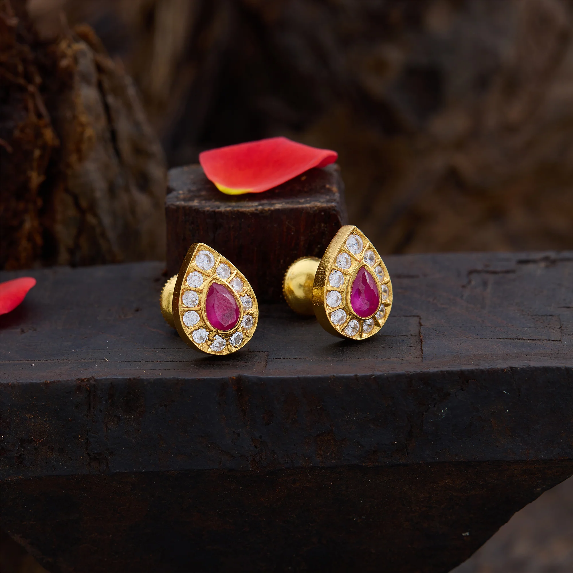 Ambar Emerald Bliss Stud Earrings - Image 5