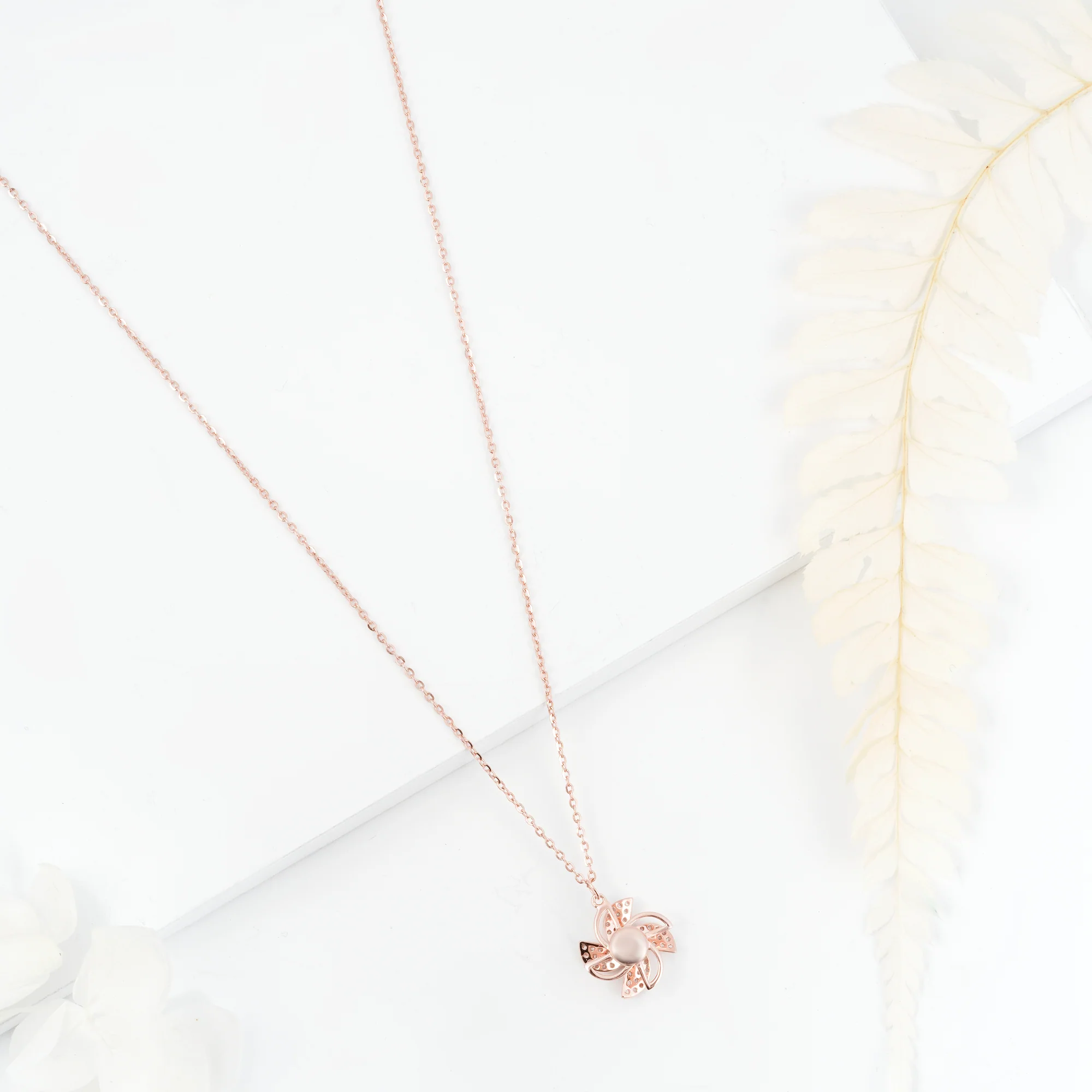 Floricca Chain Pendant