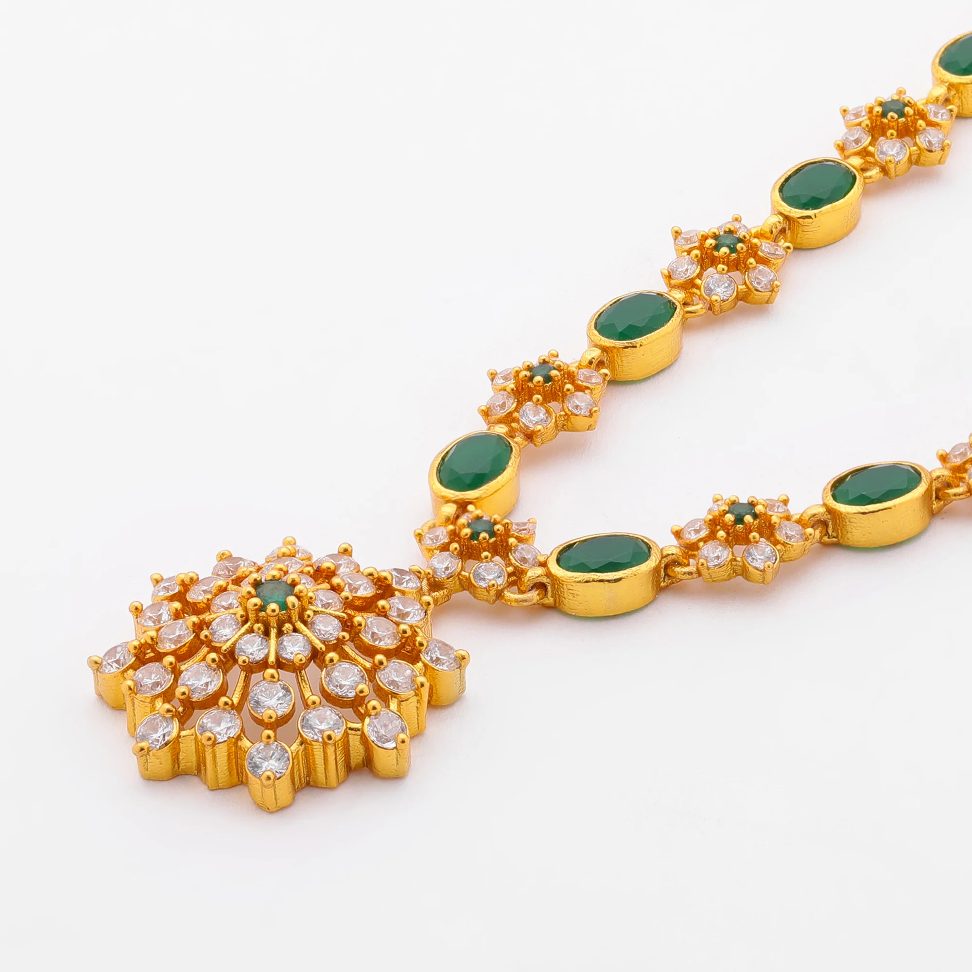 Daisy Emerald Necklace - Image 2