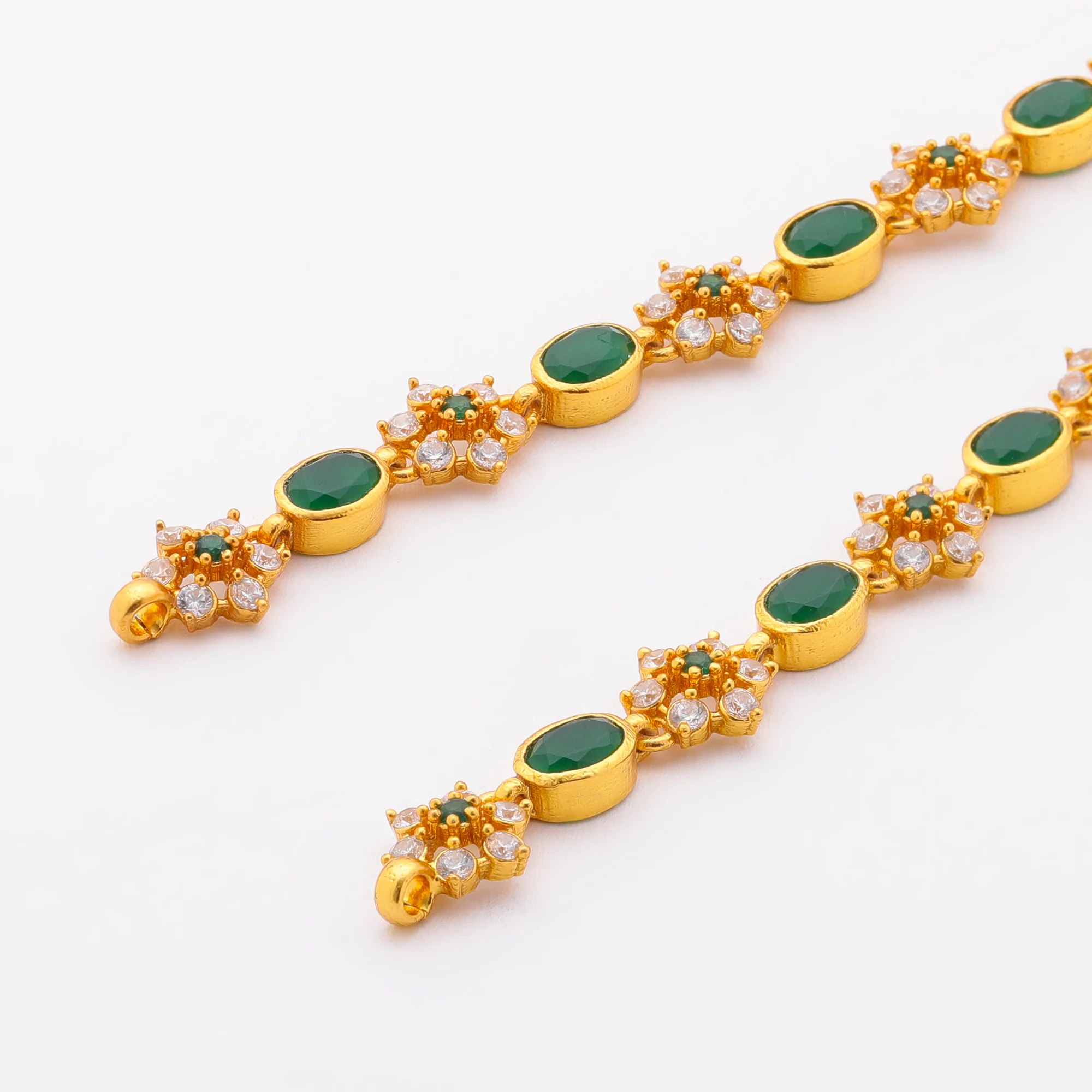 Daisy Emerald Necklace - Image 3