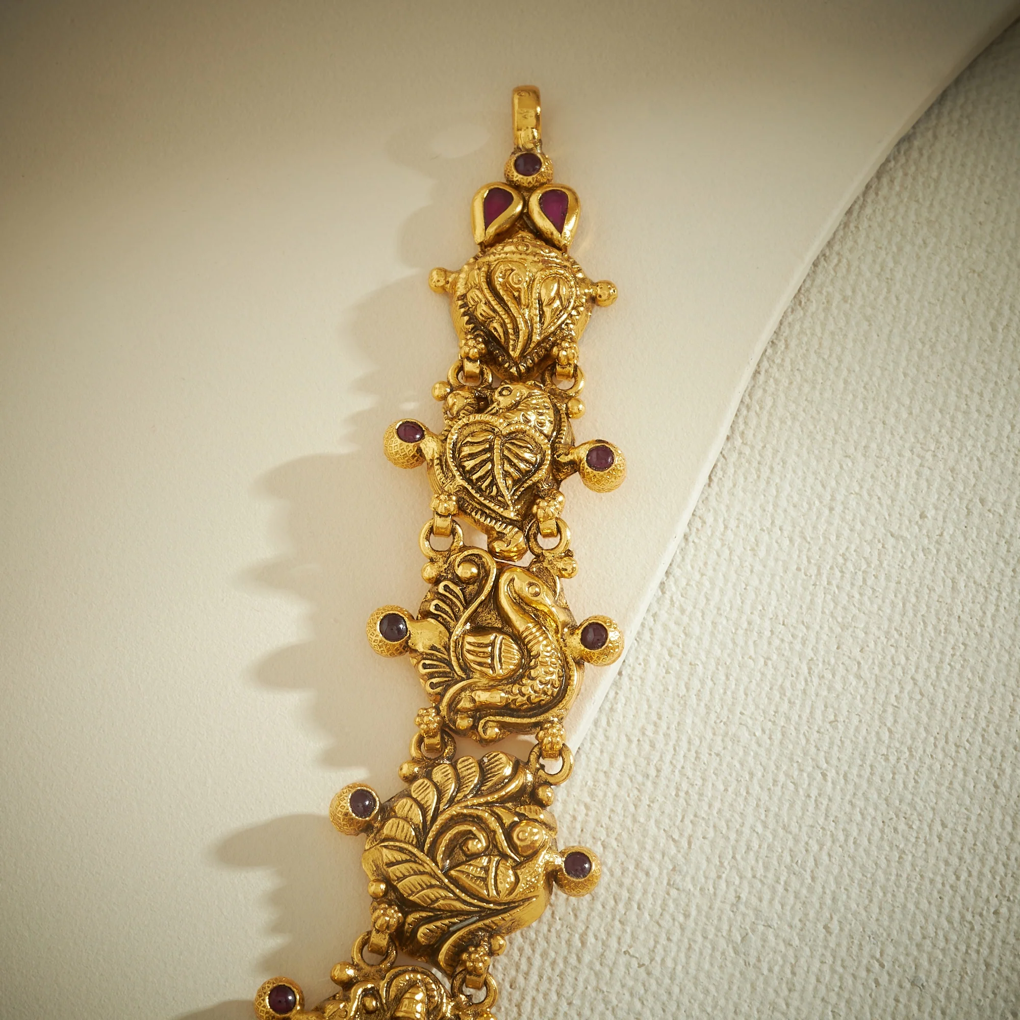 Devanshika Temple Kasu Necklace - Image 3