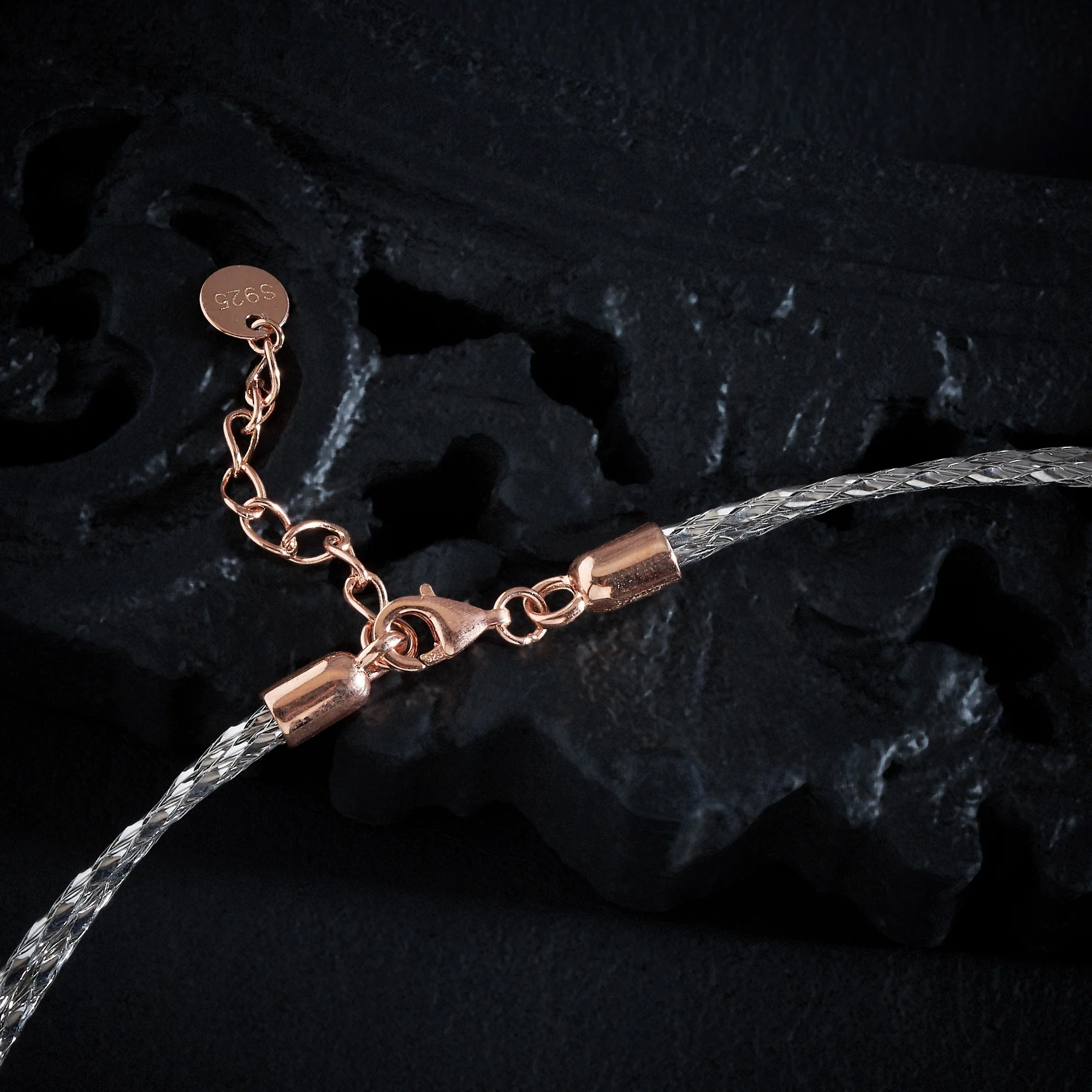 Twist Necklace - Image 3