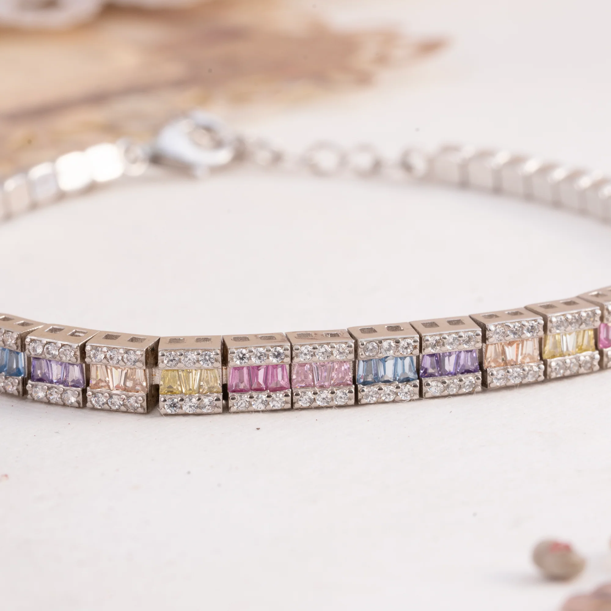 Eterna Multishine Bracelet - Image 3