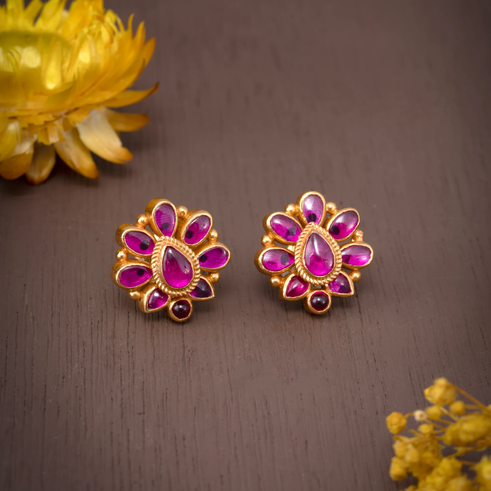 Flipora Glow Studs - Image 3