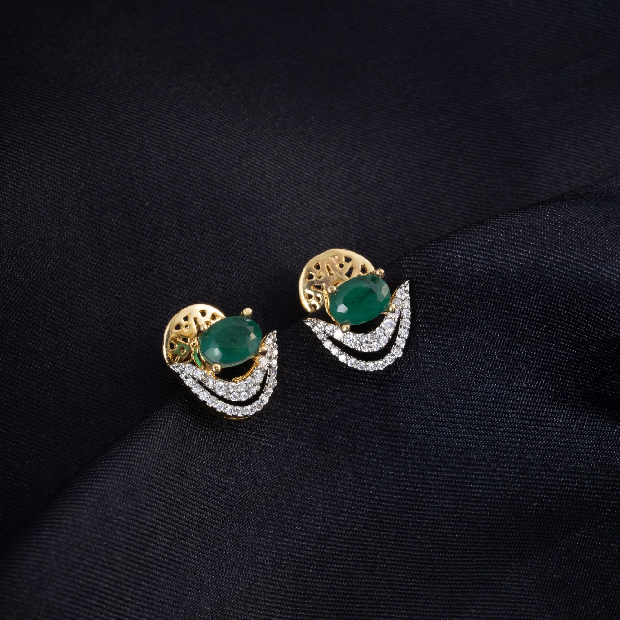 Gemivine Oval Stud Earrings - Image 2