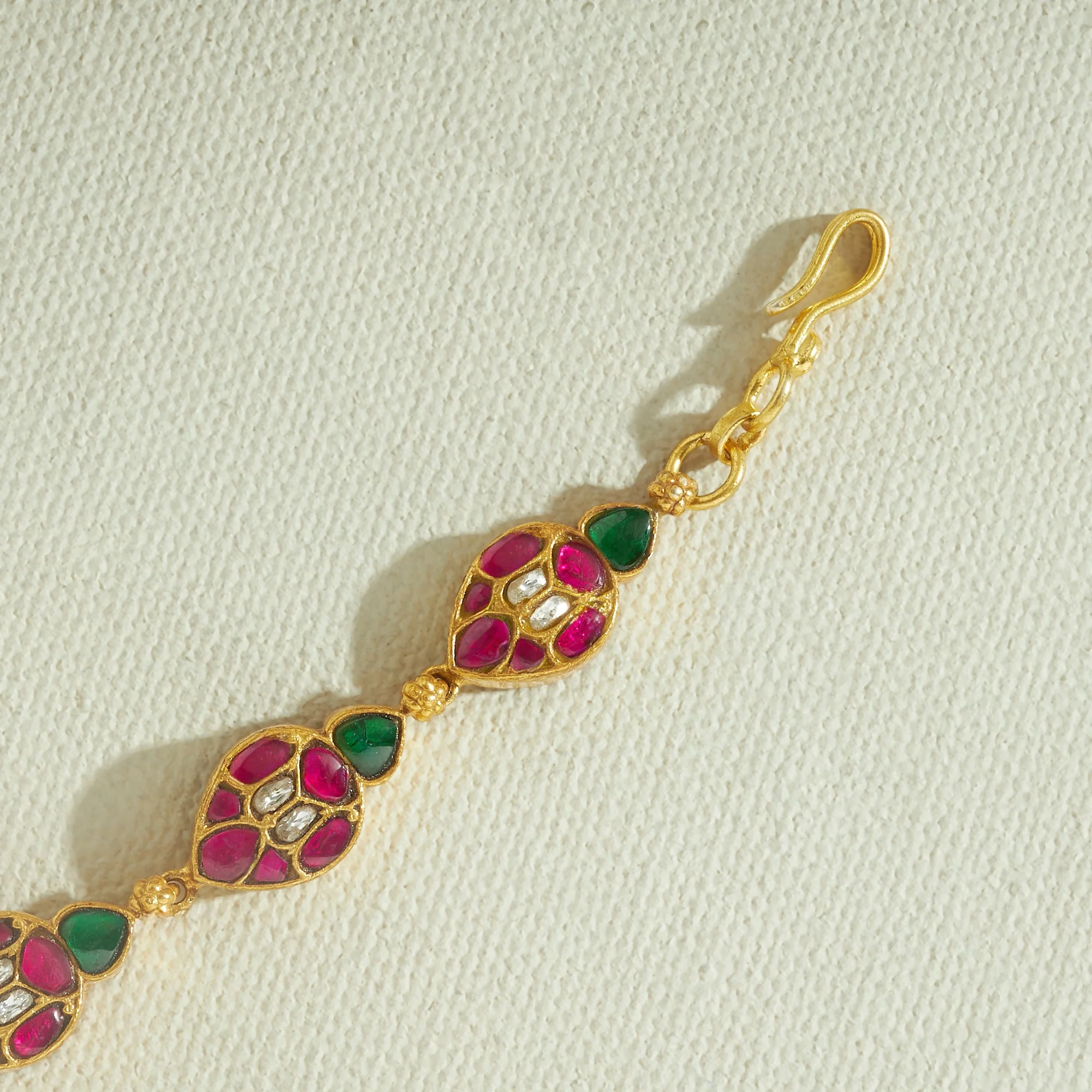 Harinaya Kundan Bracelet - Image 4