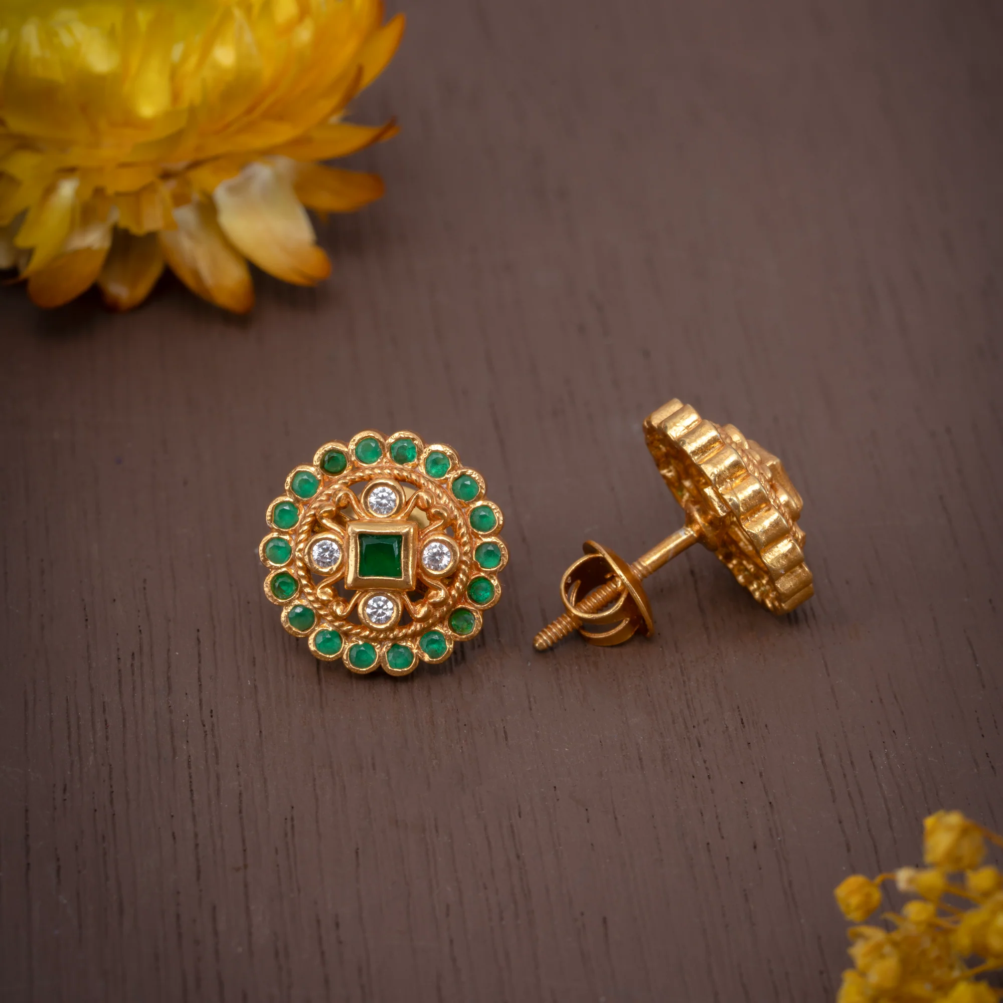 Kamalini d’Or Stud Earrings - Image 3