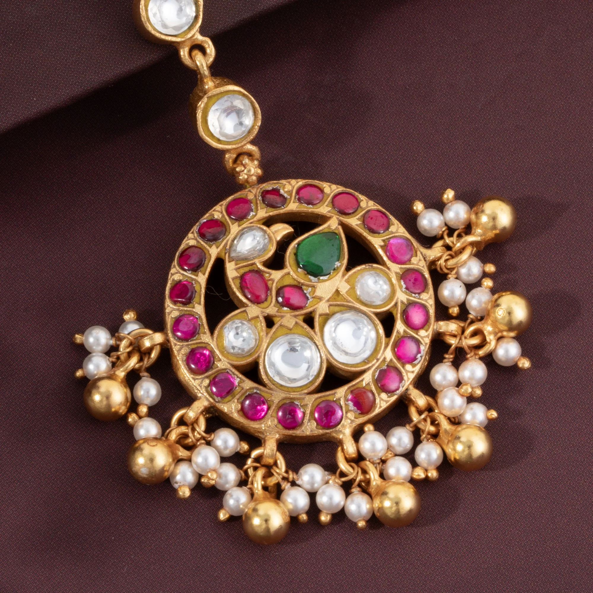 Kundan Of Mayura Maang Tikka - Image 2