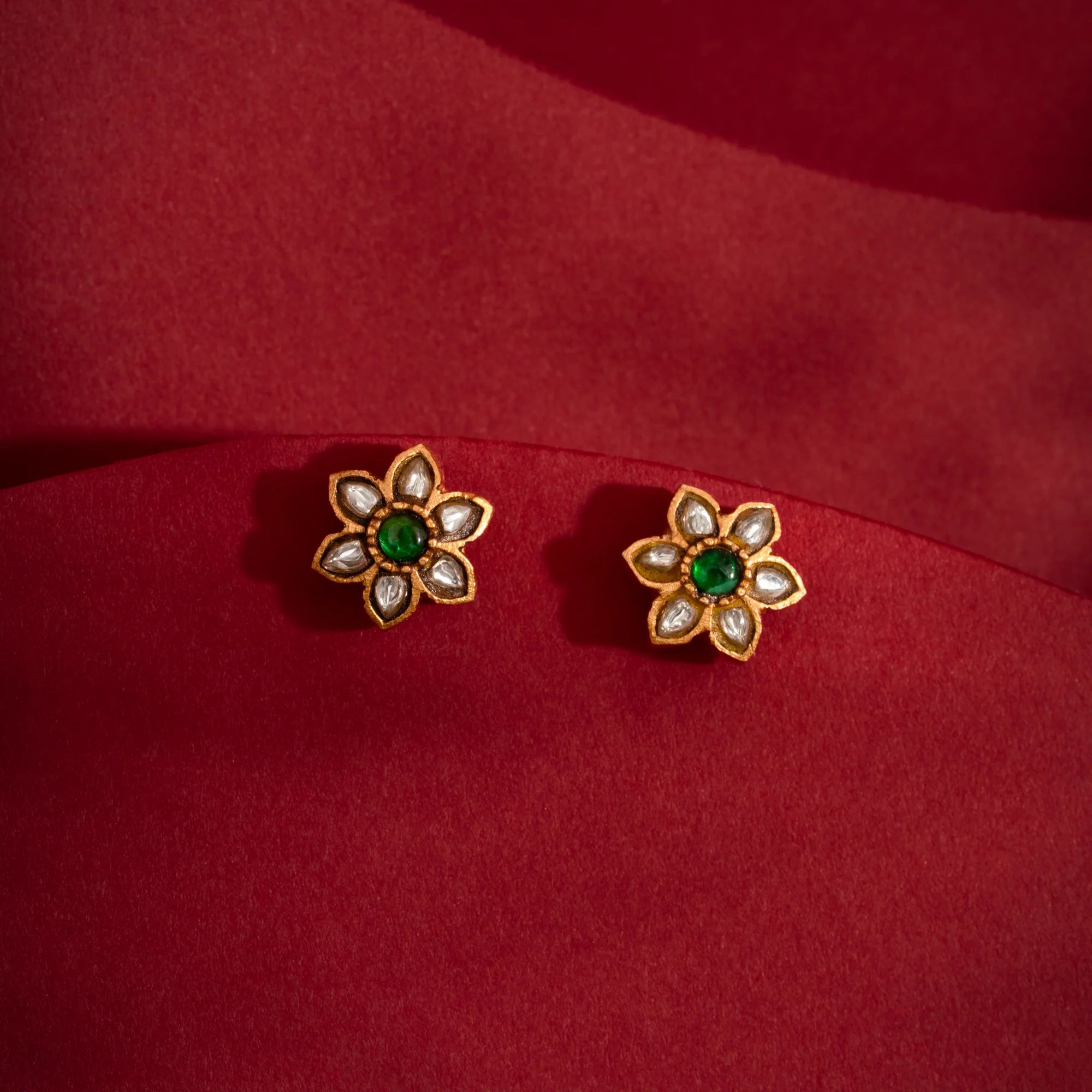 Roshanara Kundan Studs - Image 2