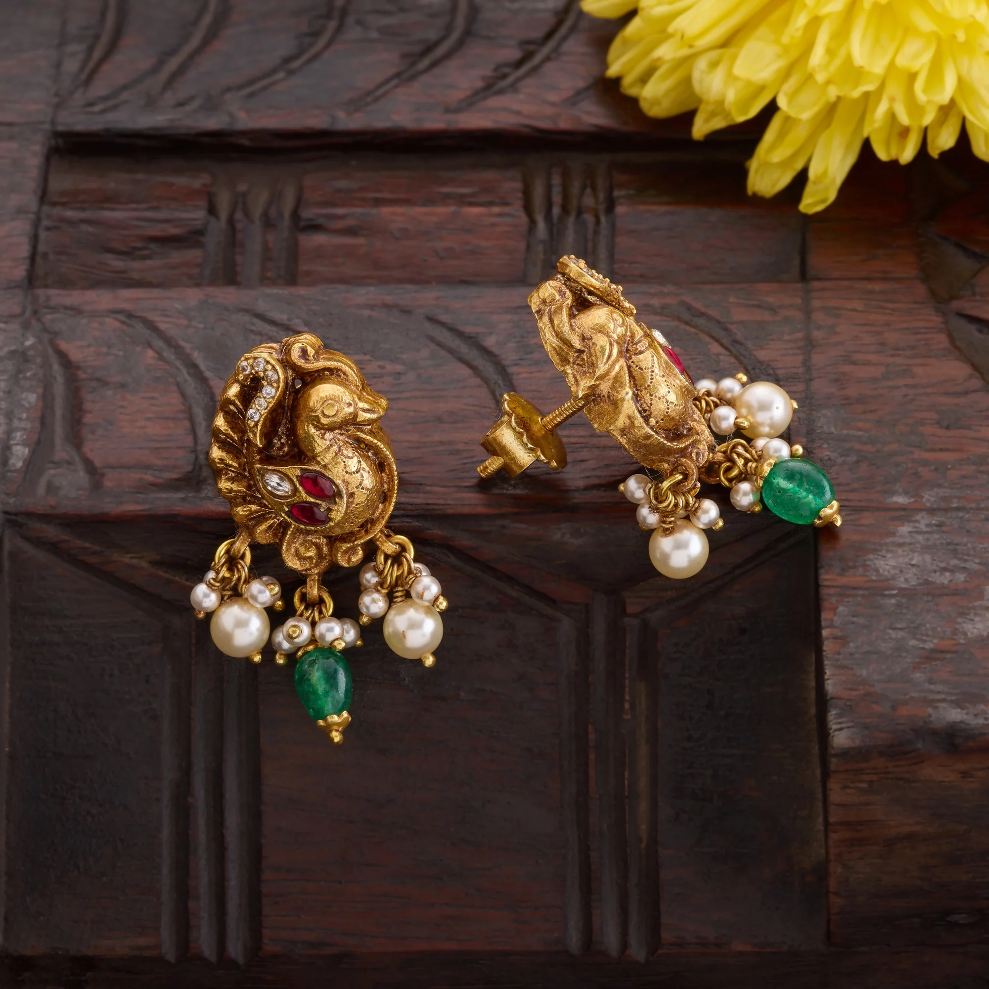 Mor Mahika Studs - Image 3