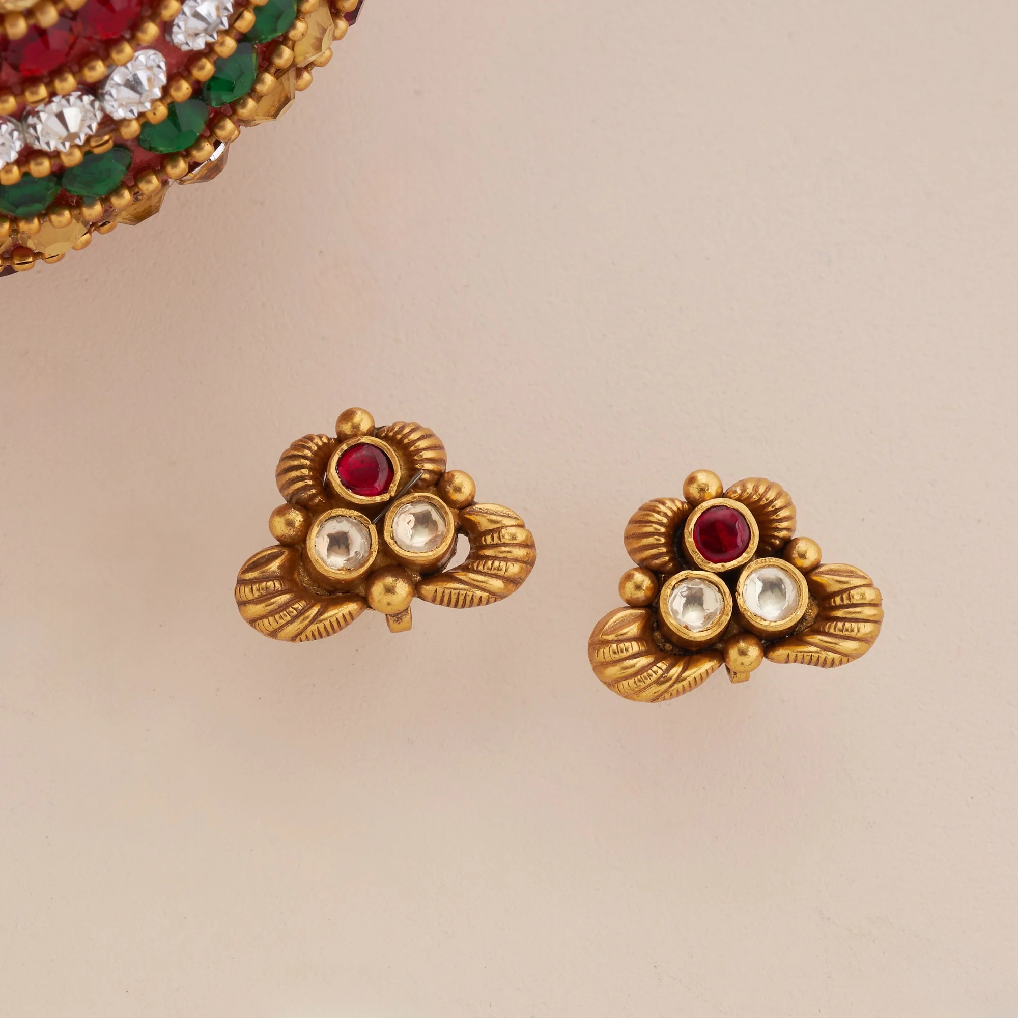 Veda Vibhuti Necklace Set - Image 3