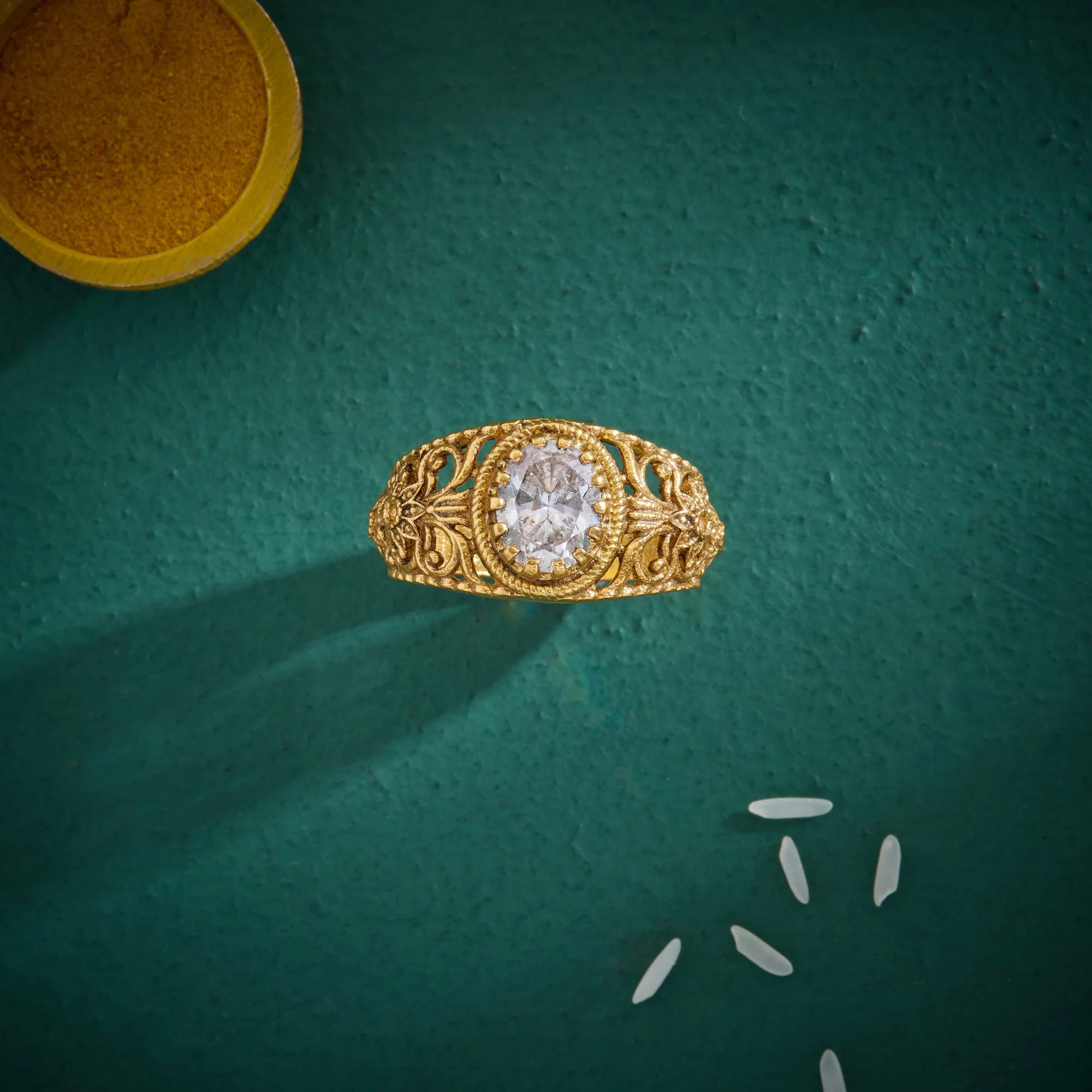 Oval-Flora Antique Ring - Image 3