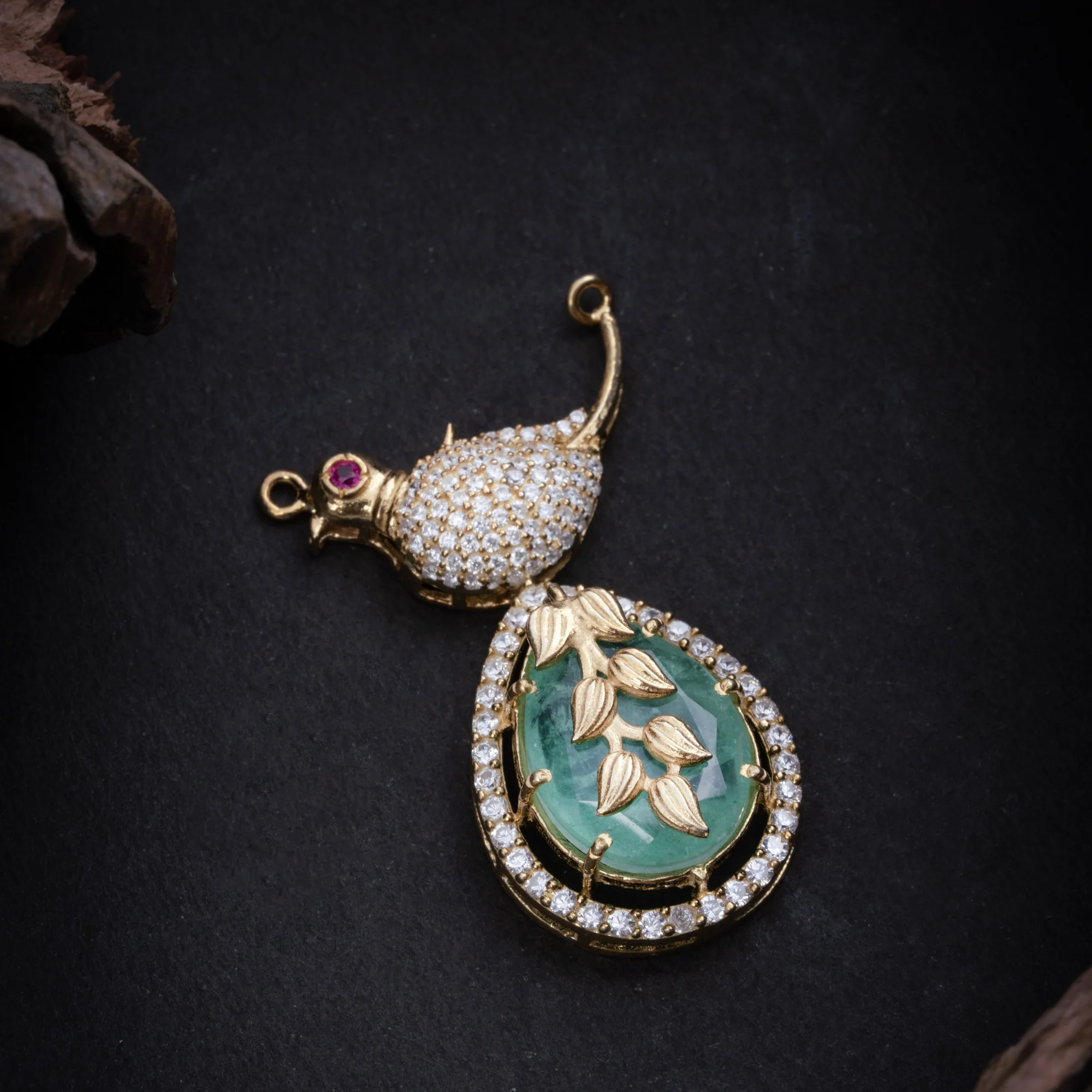 Parrotique Pendant - Image 2