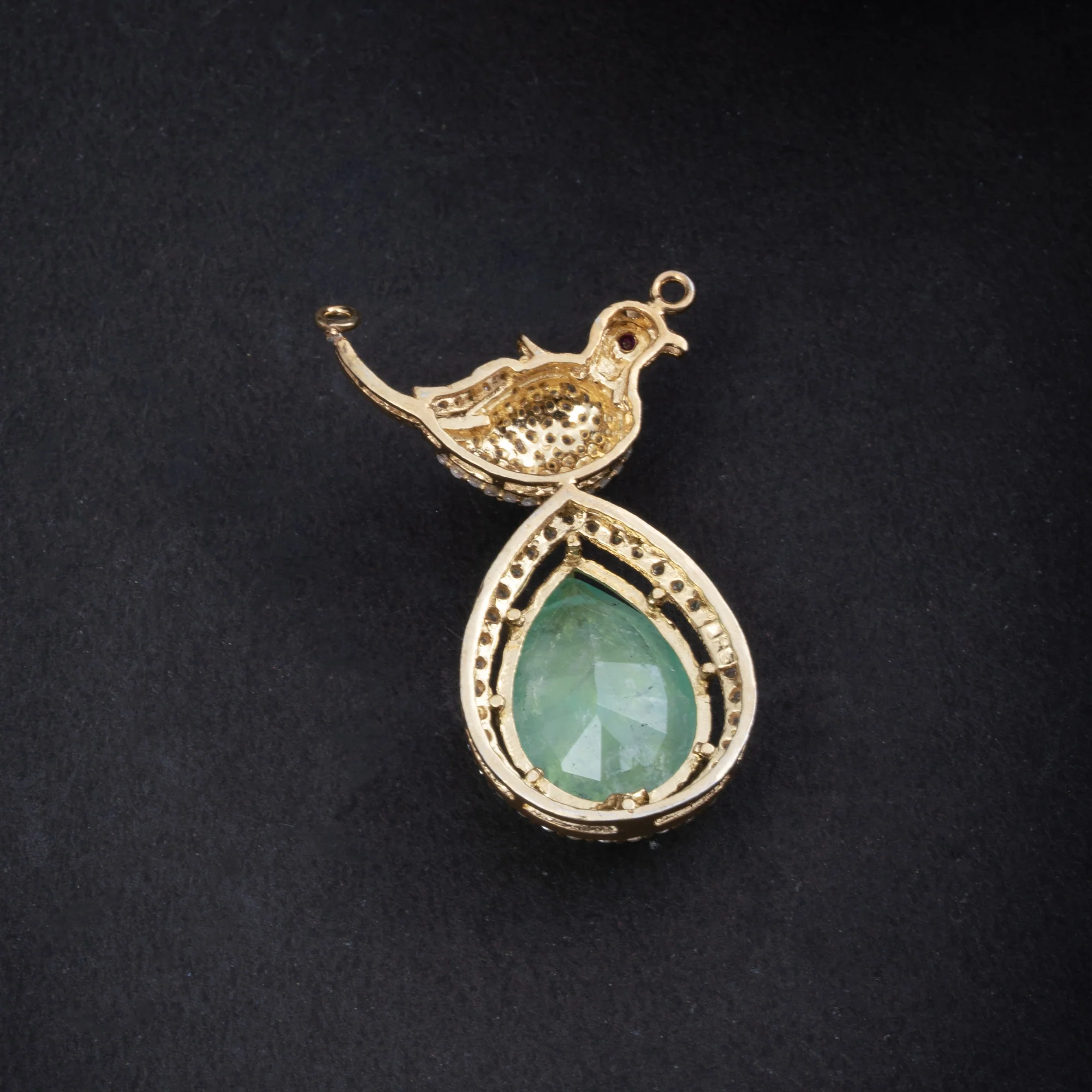 Parrotique Pendant - Image 3