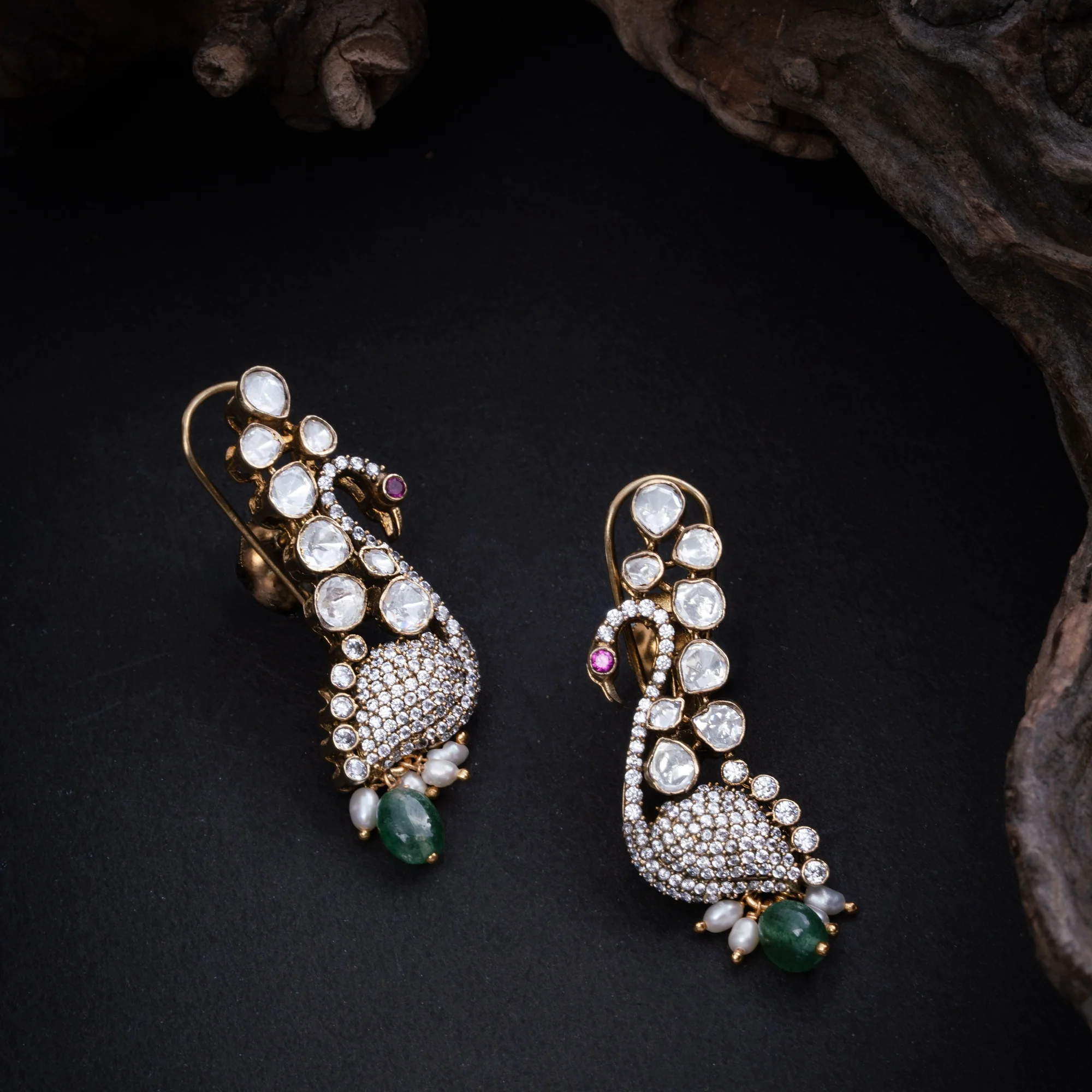 Prems’ Swan Pendant Set - Image 3