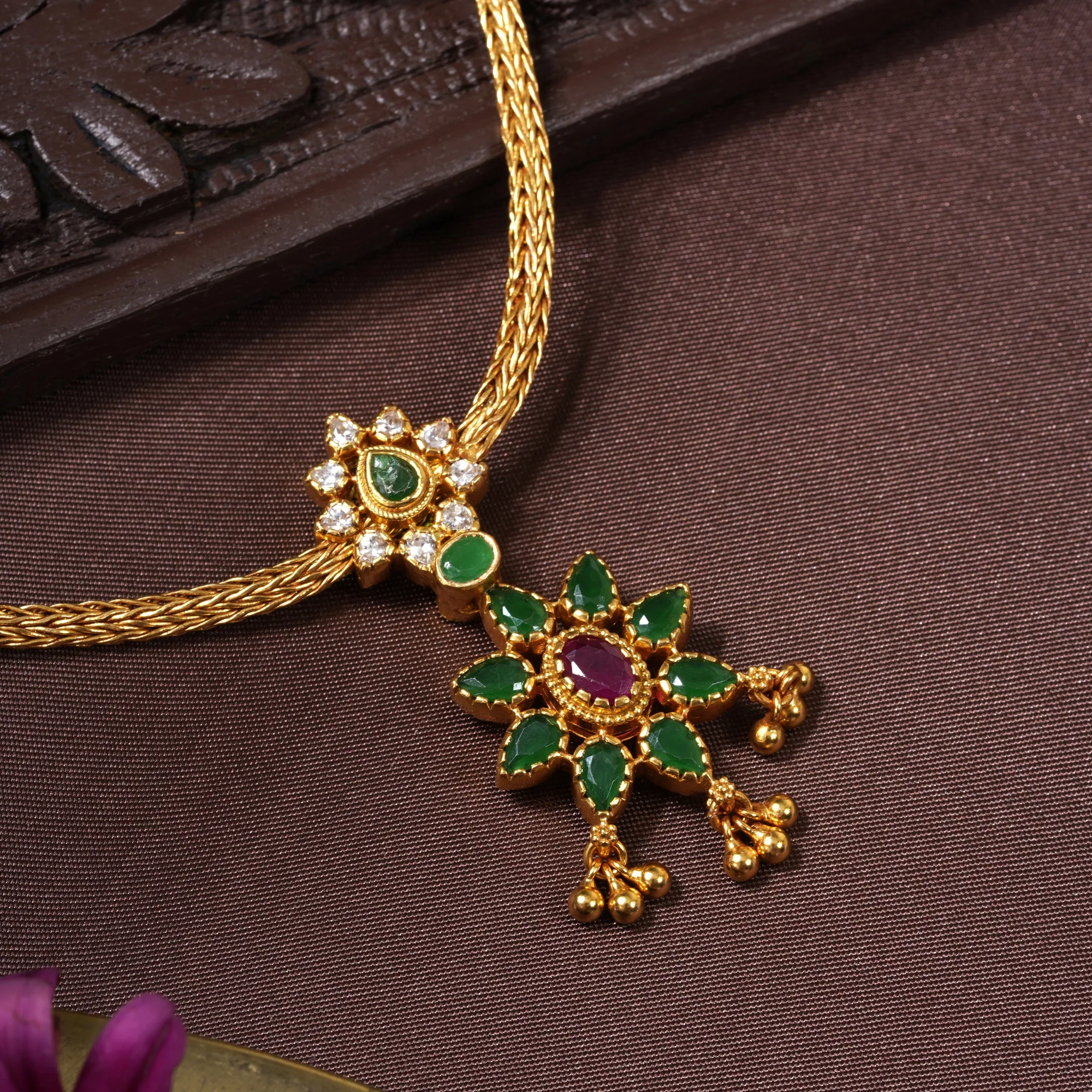 Pushpa Reversible Necklace - Image 2