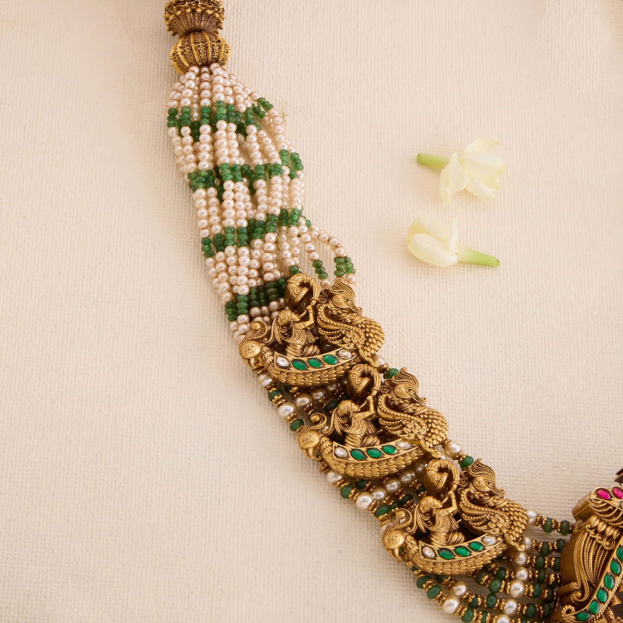 Radhamohan Necklace - Image 3