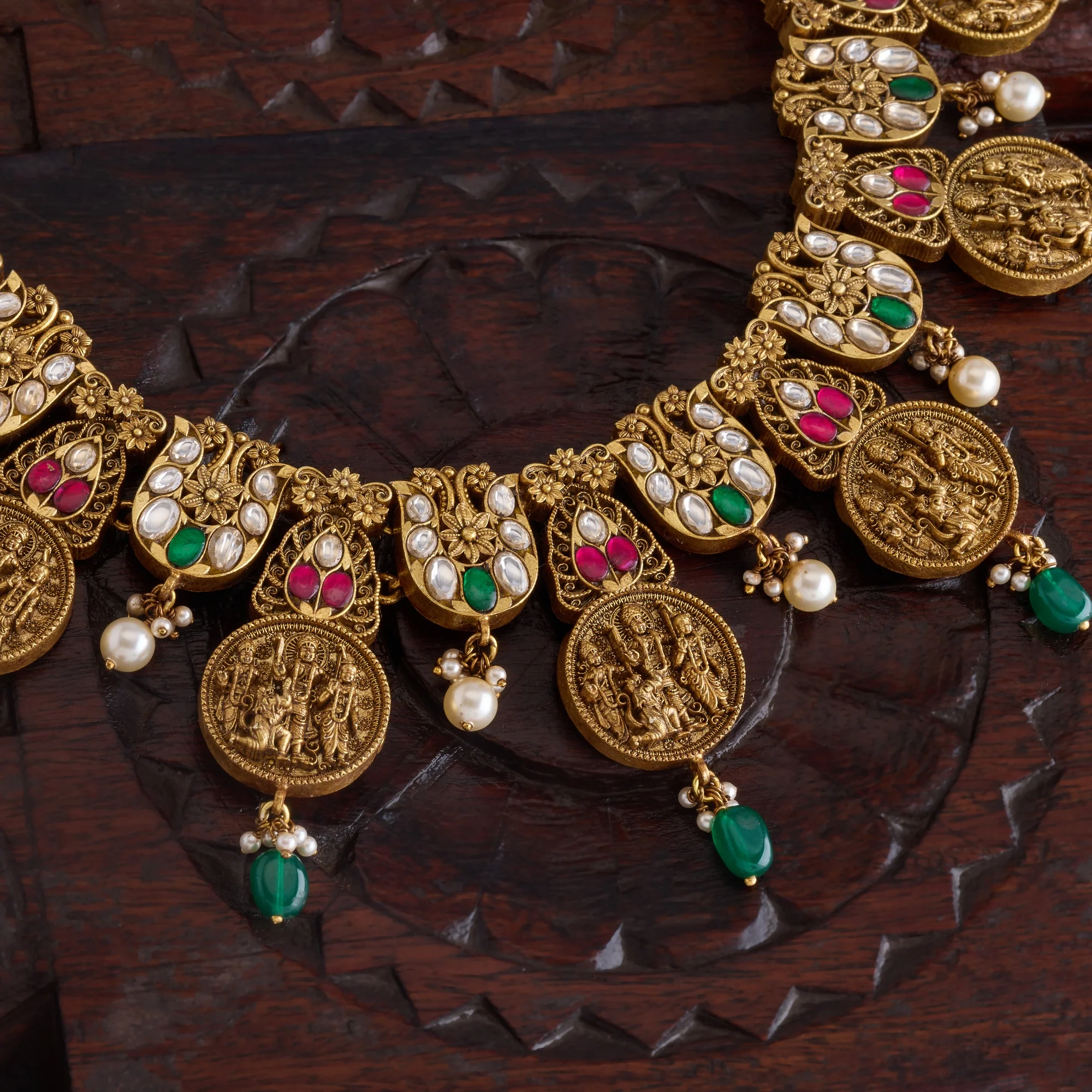 Ram Parivar Kasula Necklace - Image 3