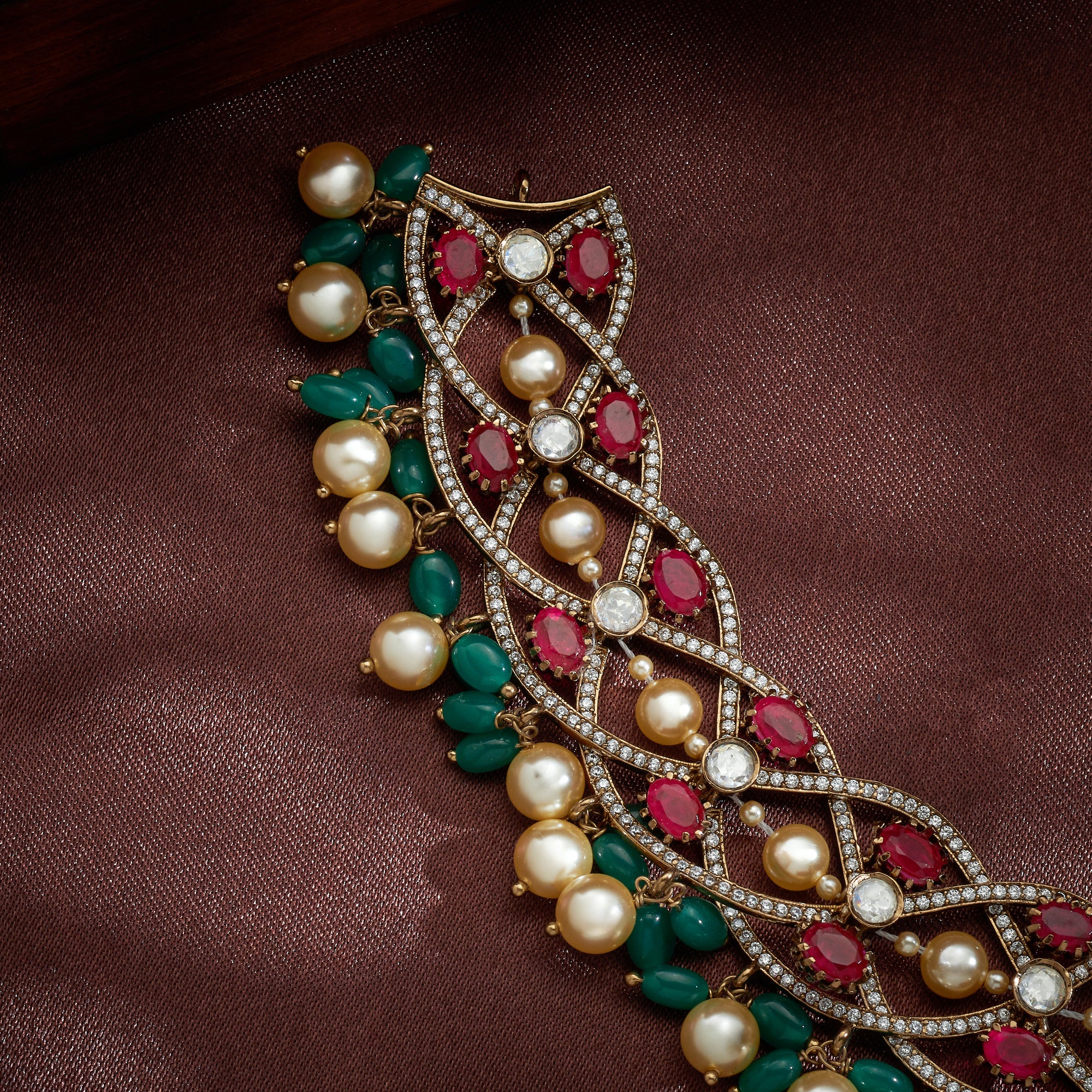 Rukmara Victorian Necklace Set - Image 4