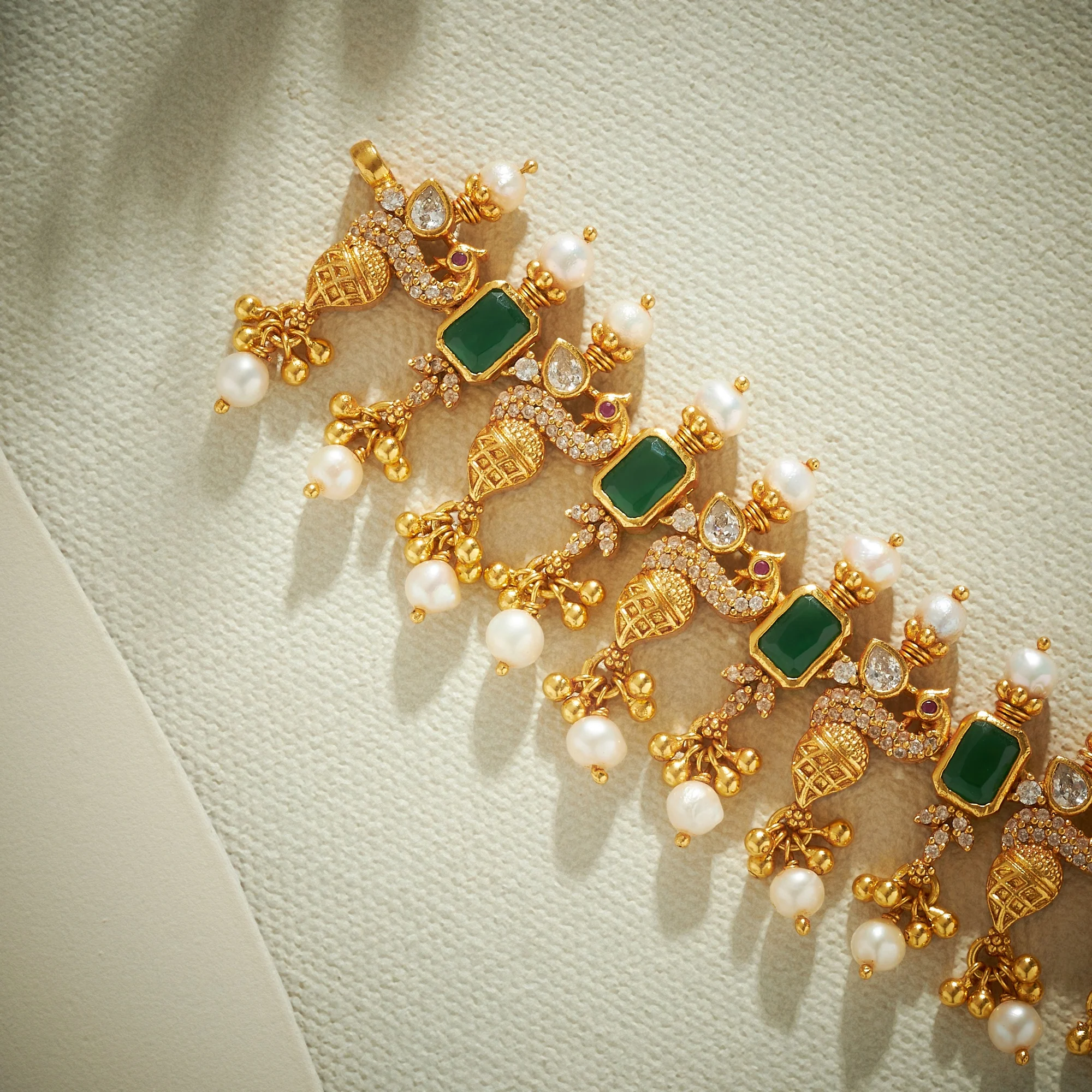 Shilvara Stone Necklace - Image 3