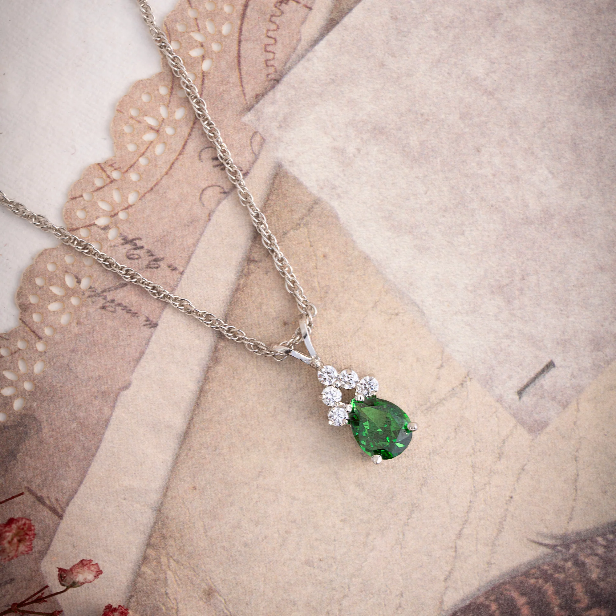 Spring Leaf Chain Pendant Set - Image 2