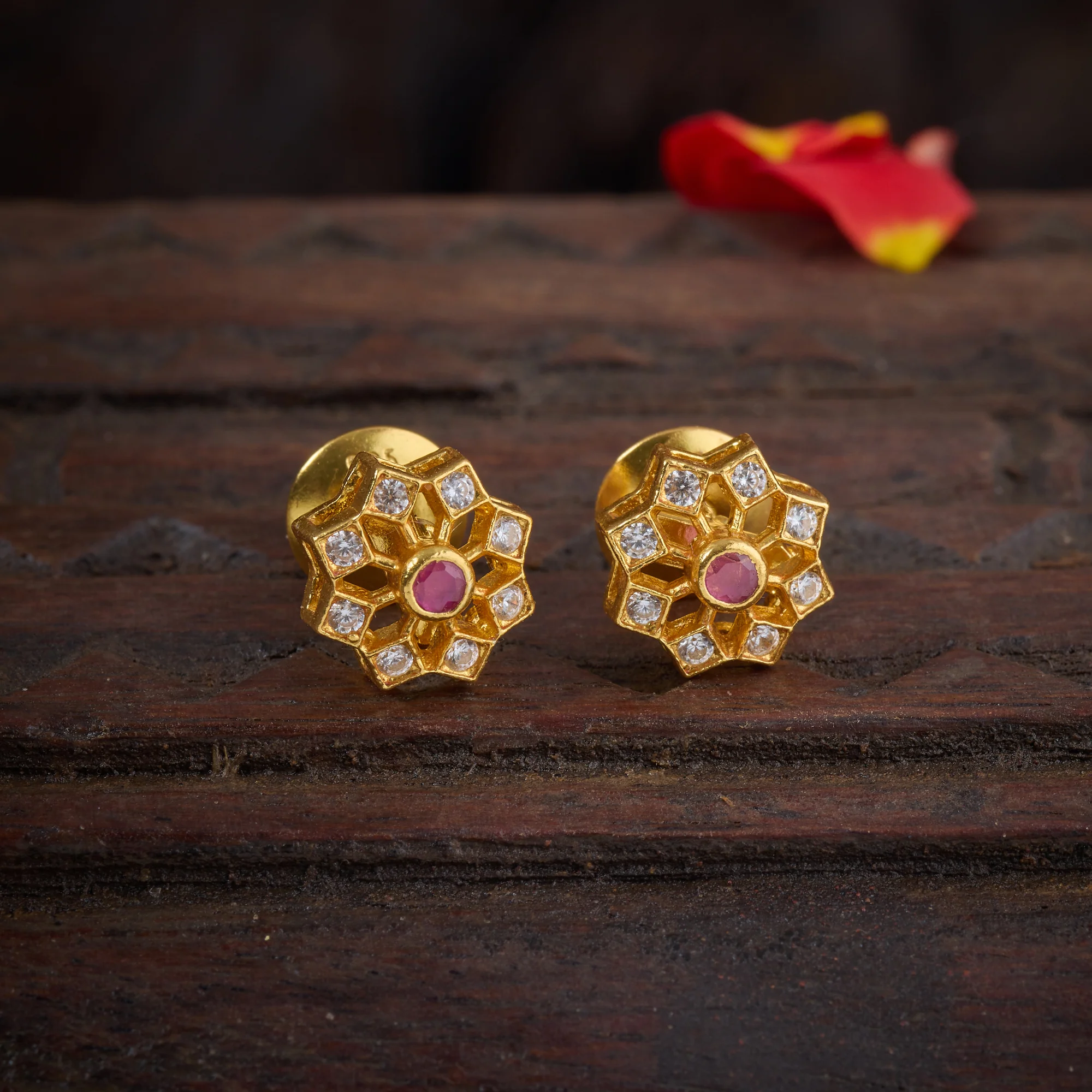 Svarnamani Stud Earrings - Image 2