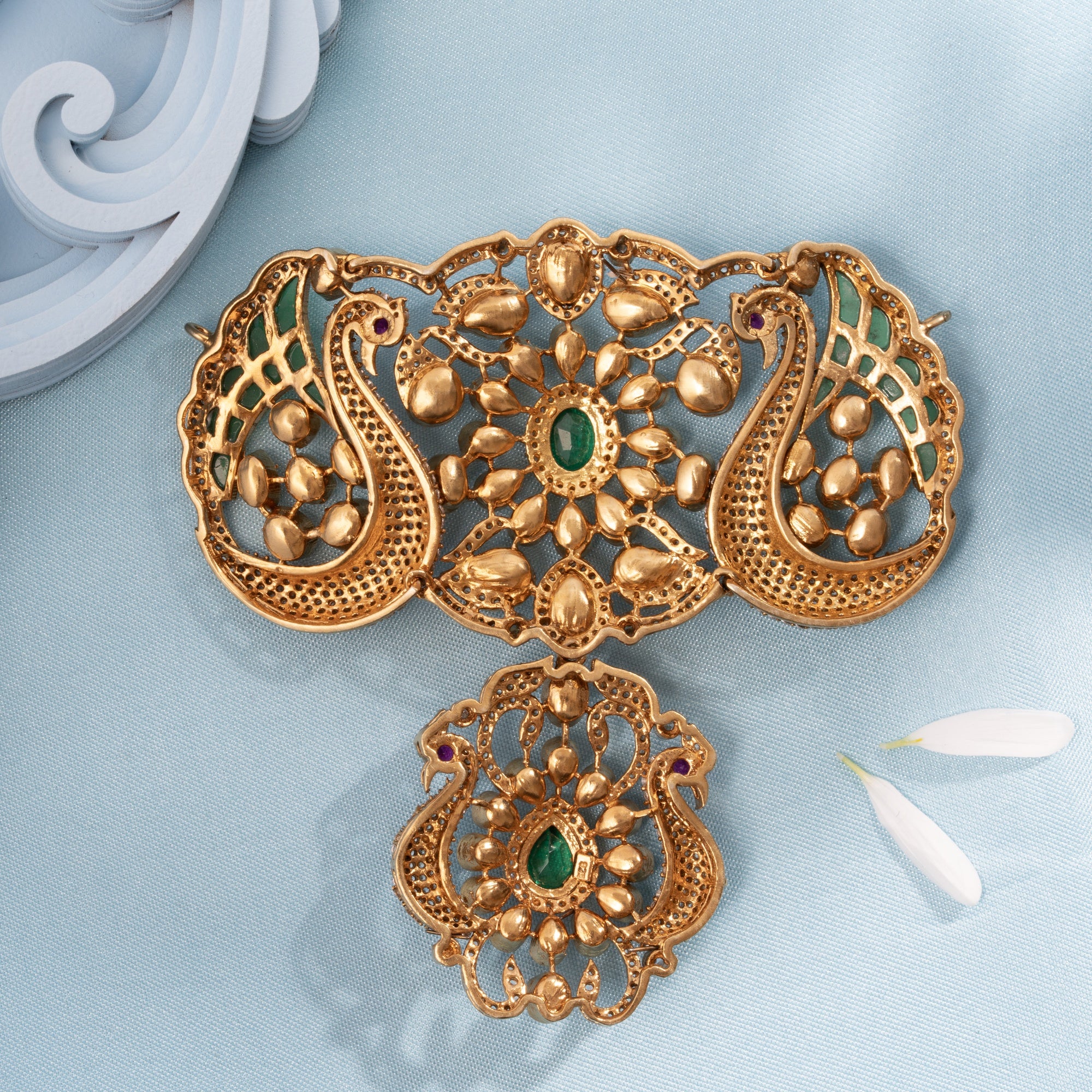 Swan Bloom Victorian Pendant - Image 4