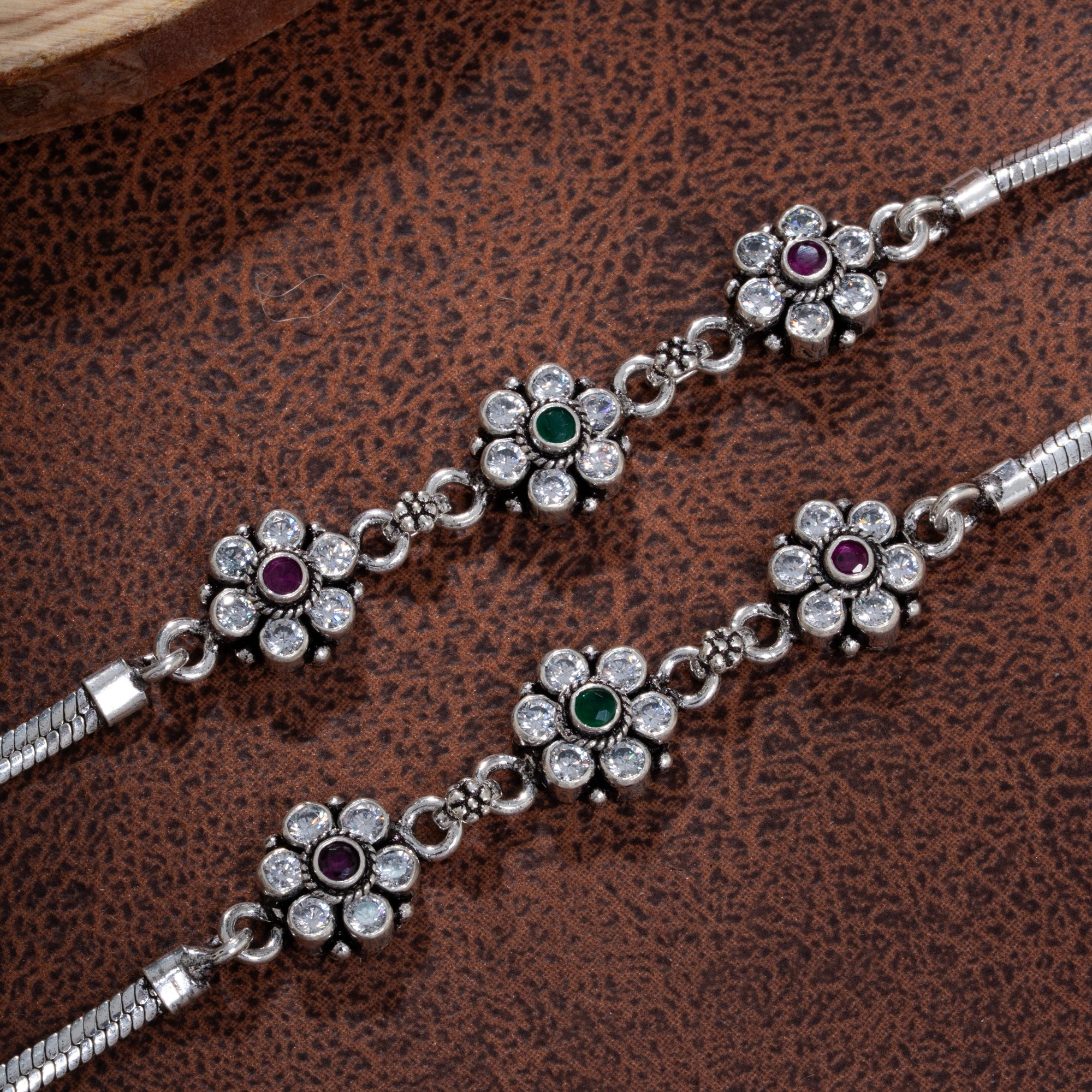 Trephool Silver Payal - Image 2